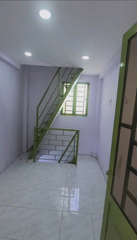 Nhà 3 tầng SHR ngay trung tâm Quận 6, DTSD 37m2 2PN,Giá chỉ 1 tỷ 590